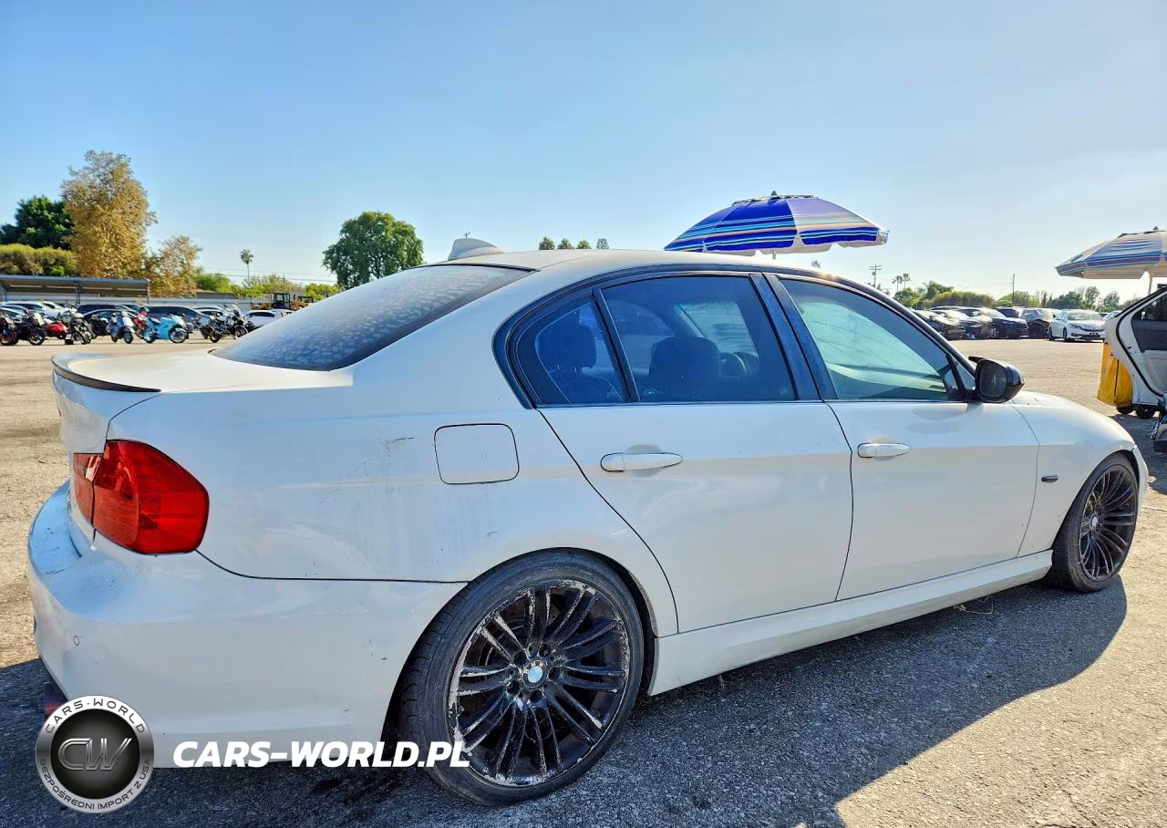 2011 BMW 335 I VIN:WBAPM5G55BNM68634 - 3