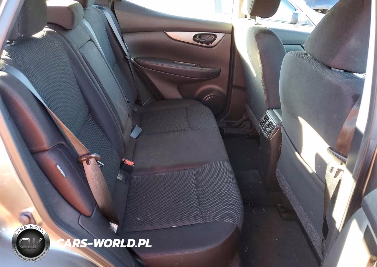 2020 Nissan Rogue Sport S VIN:JN1BJ1CWXLW650888 - 11