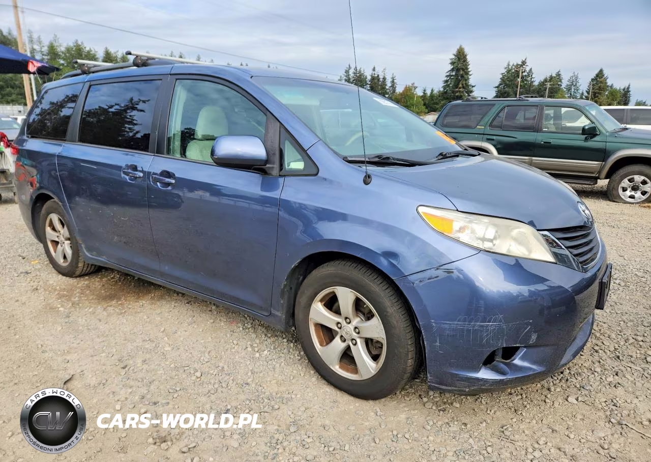 2014 Toyota Sienna Le VIN:5TDKK3DC9ES517536 - 4