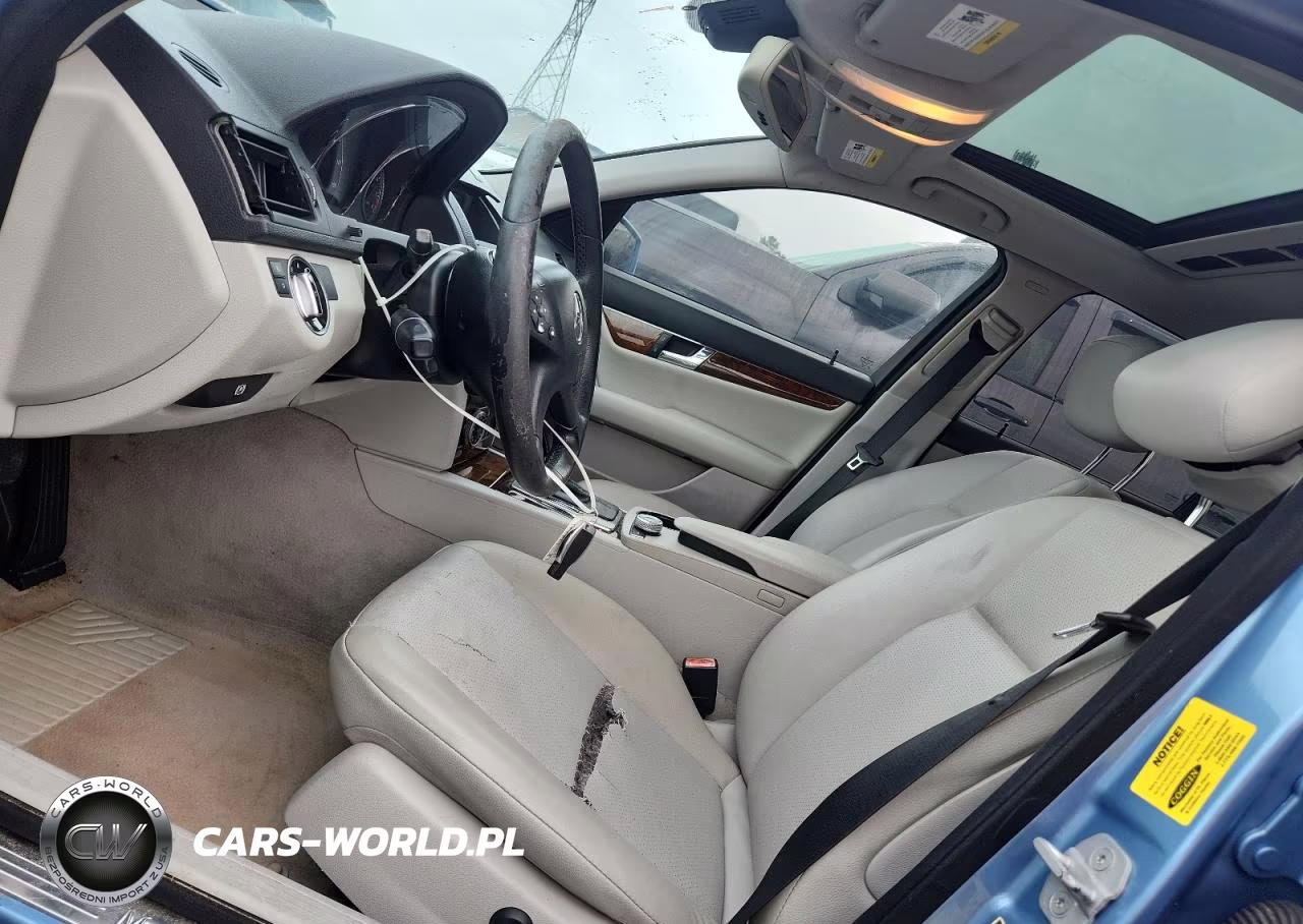 2011 Mercedes-Benz C 300 VIN:WDDGF5EBXBR184260 - 7