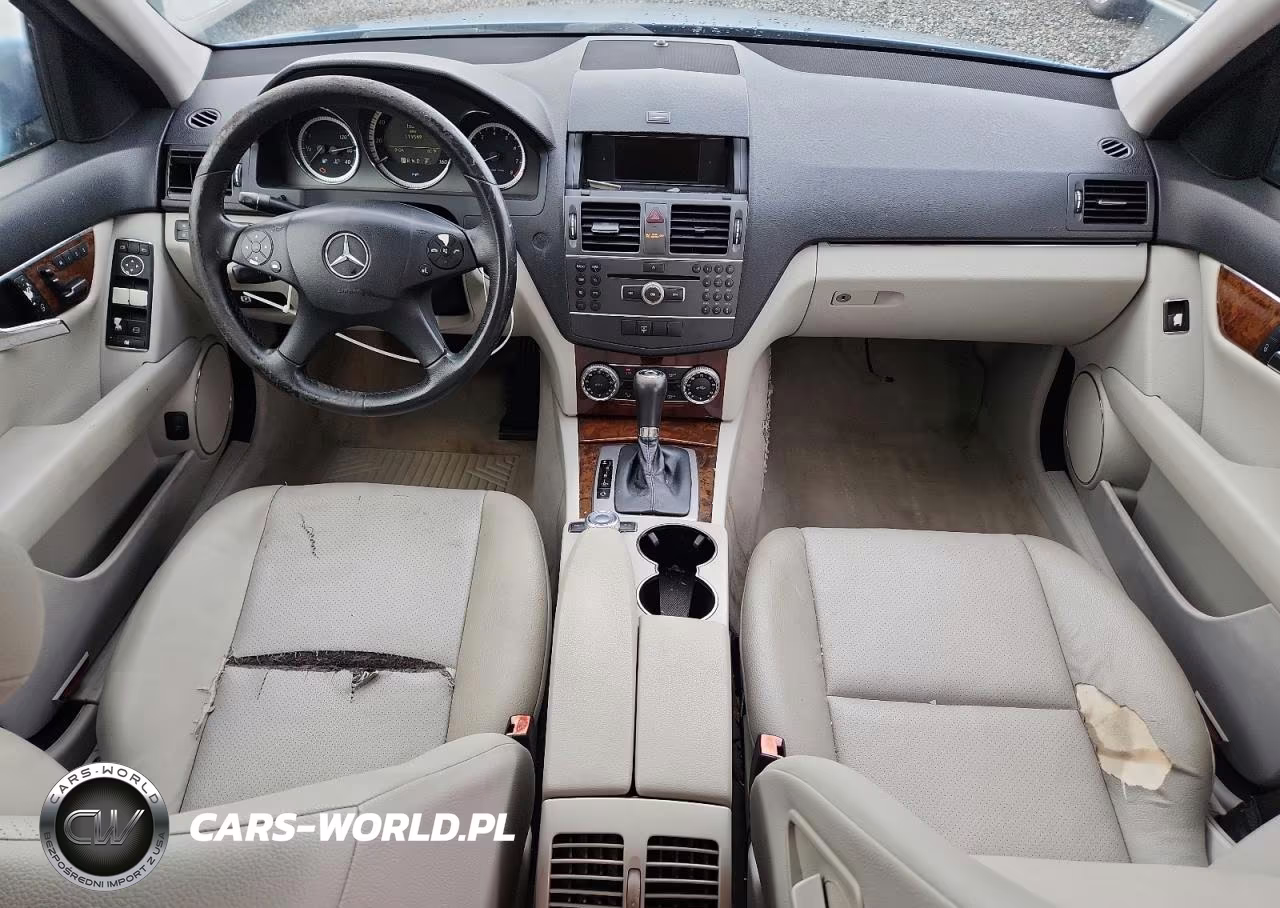 2011 Mercedes-Benz C 300 VIN:WDDGF5EBXBR184260 - 8