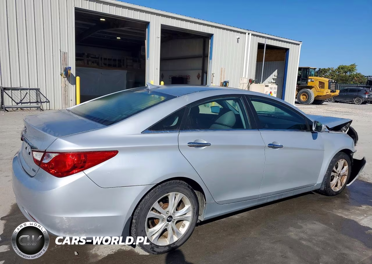 2011 Hyundai Sonata Limited VIN:5NPEC4AC8BH133222 - 3