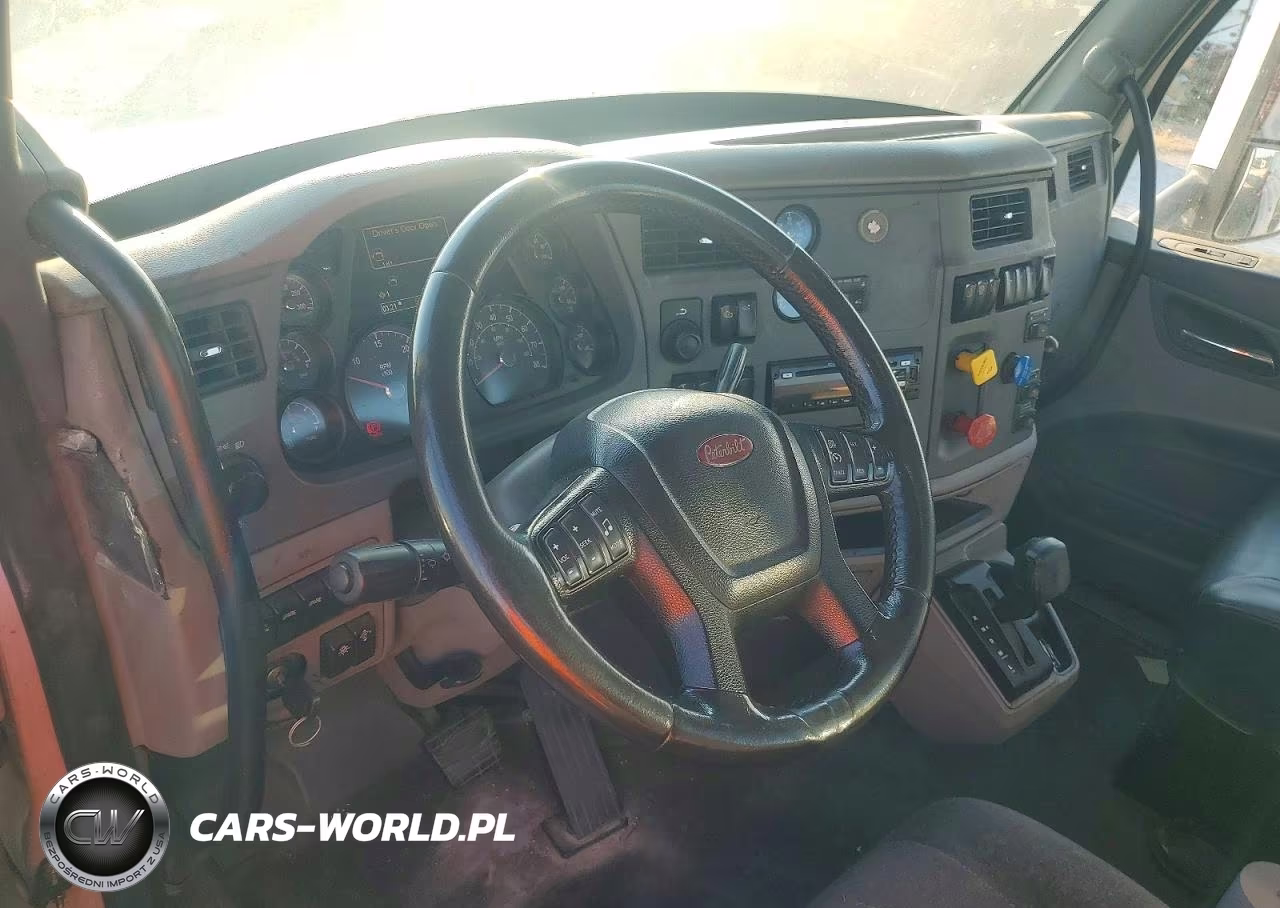 2016 Peterbilt 579 Semi Truck VIN:1XPBA48X2GD339729 - 8
