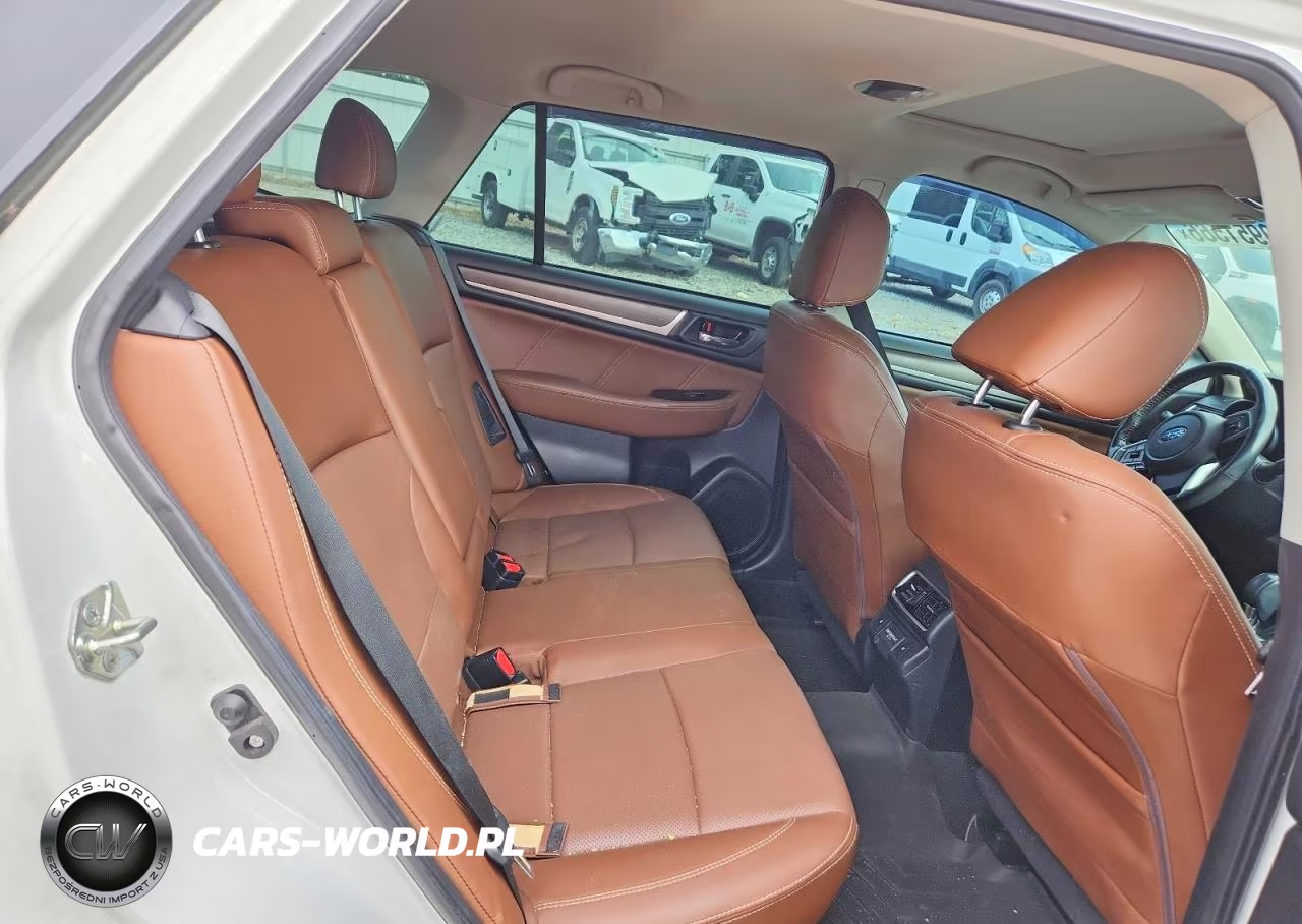 2018 Subaru Outback Touring VIN:4S4BSETC8J3243234 - 10