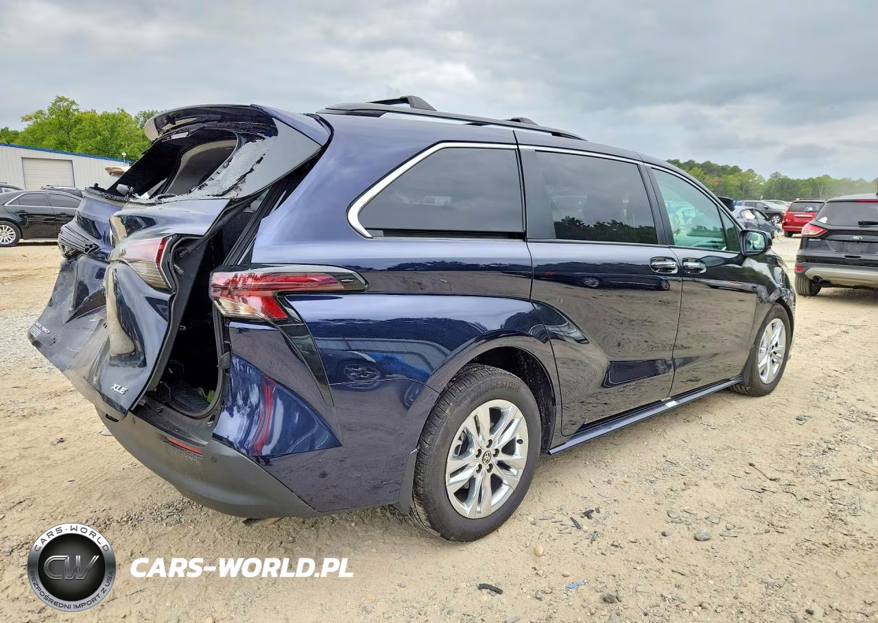 2026 Toyota Sienna Xle 7-Passenger VIN:5TDYSKFC0TS248678 - 3