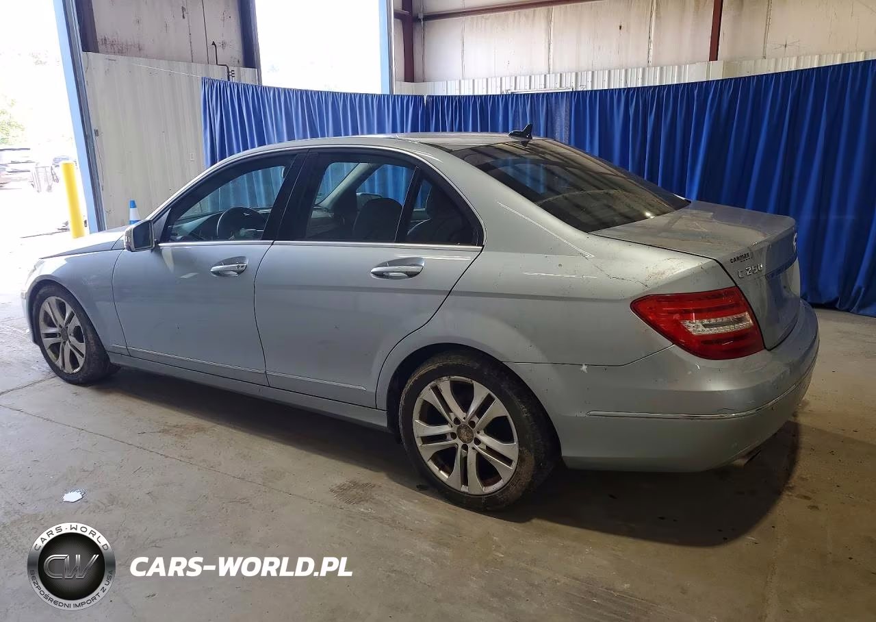 2013 Mercedes-Benz C 250 VIN:WDDGF4HB3DR272558 - 2