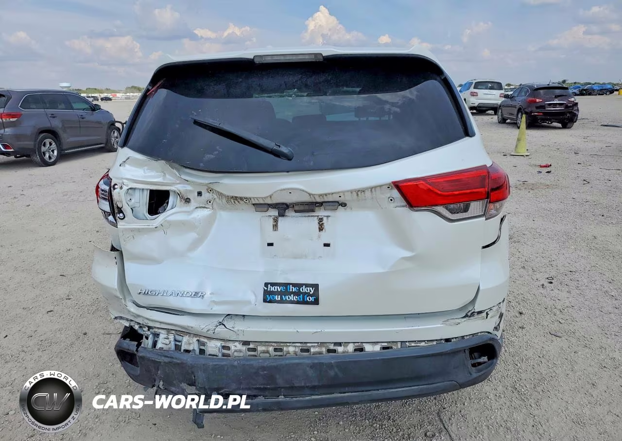 2019 Toyota Highlander Le VIN:5TDZARFH2KS051988 - 6