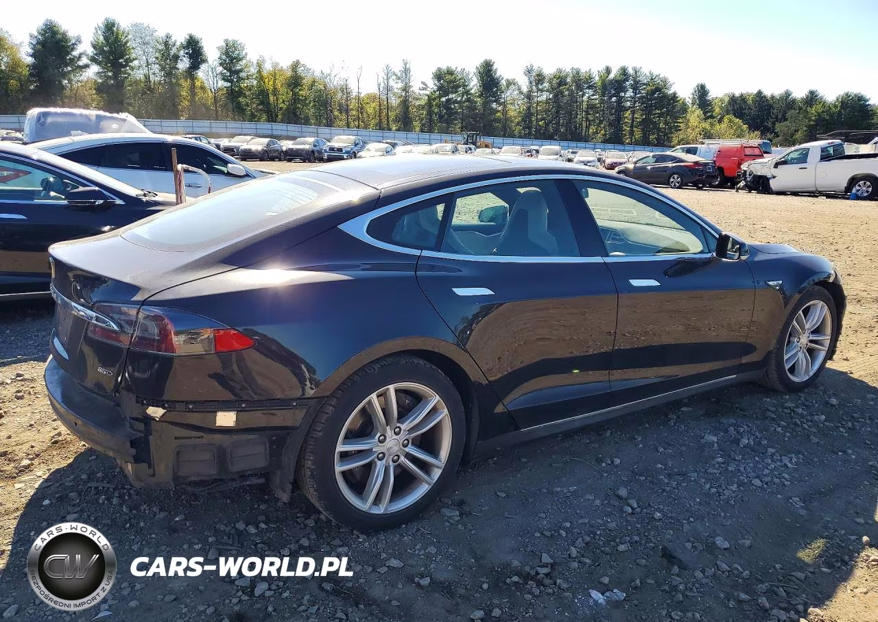 2015 Tesla Model S VIN:5YJSA1E25FF108551 - 3