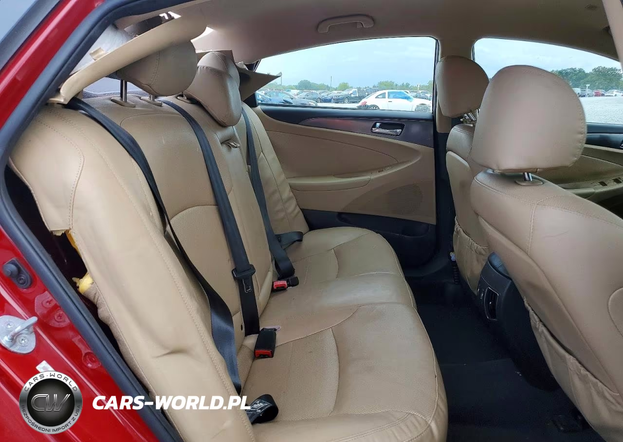 2013 Hyundai Sonata Hybrid VIN:KMHEC4A49DA081677 - 10