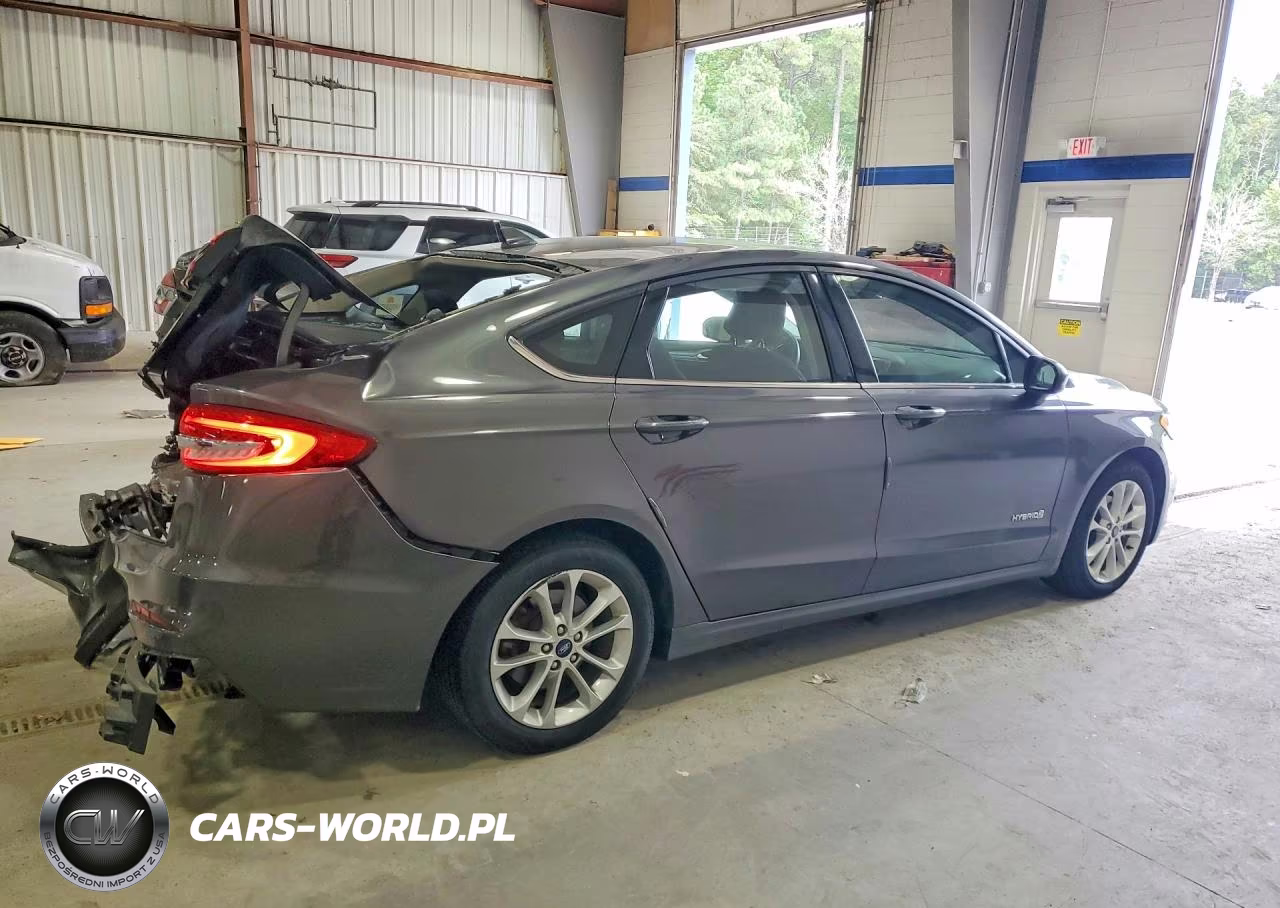 2019 Ford Fusion Se VIN:3FA6P0LUXKR281219 - 3