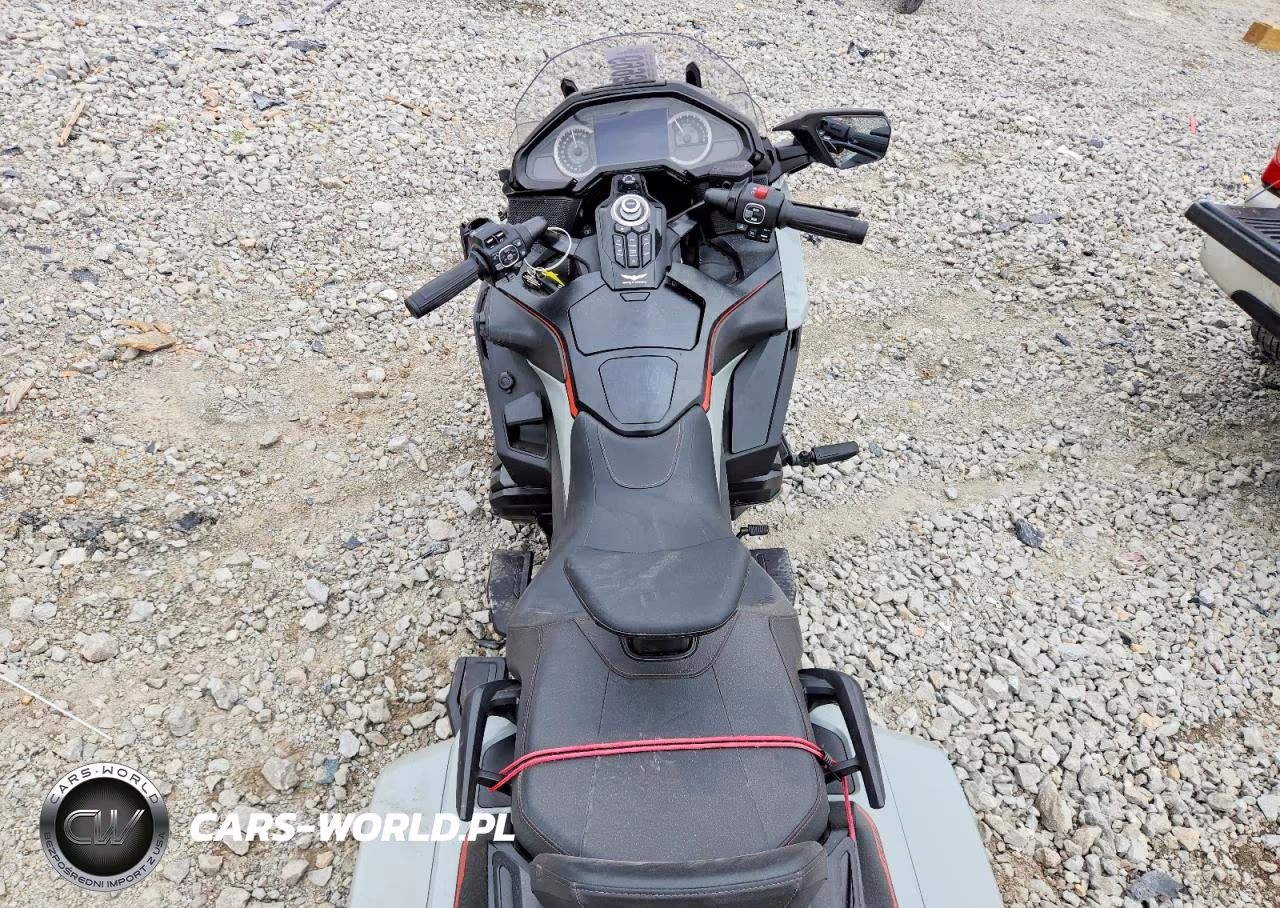 2021 Honda Gl1800 B VIN:JH2SC7949MK300152 - 6