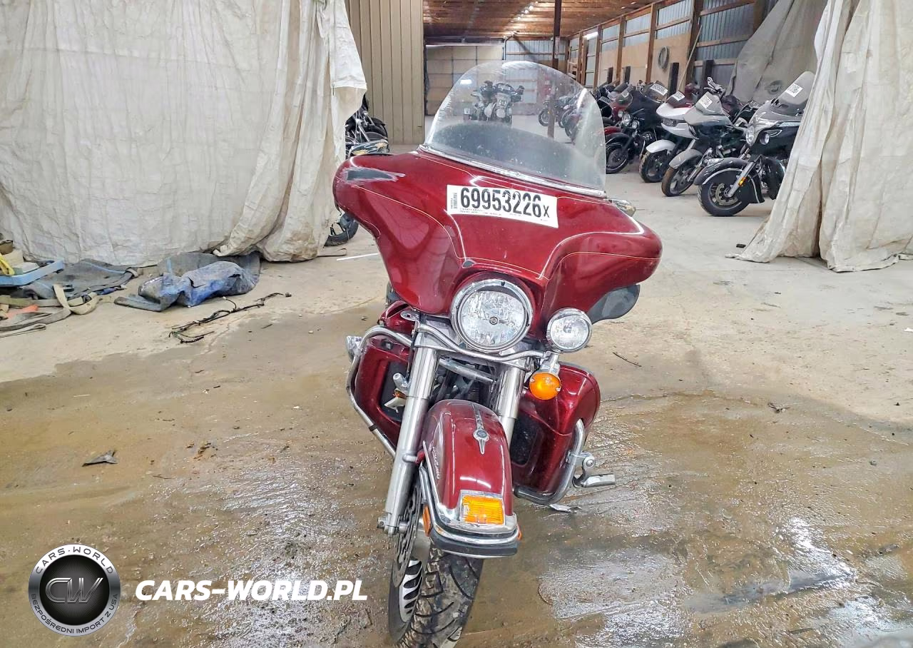 2010 Harley-Davidson Flhtcu VIN:1HD1FC419AB671971 - 2