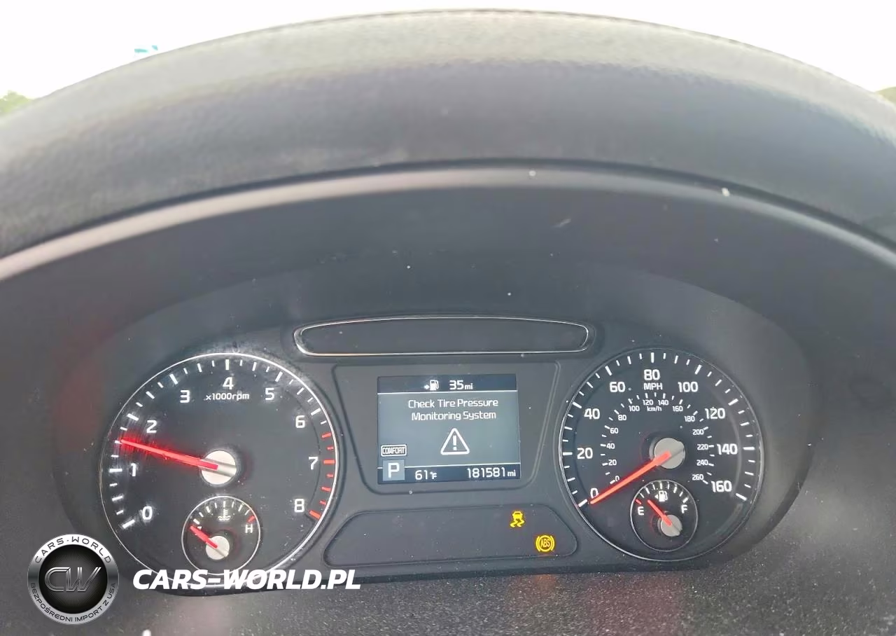 2019 Kia Sorento Lx VIN:5XYPGDA3XKG434143 - 9
