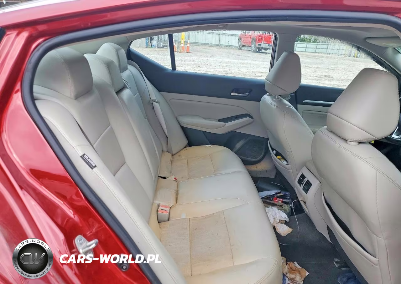 2019 Nissan Altima Platinum VIN:1N4BL4FW7KN319989 - 10