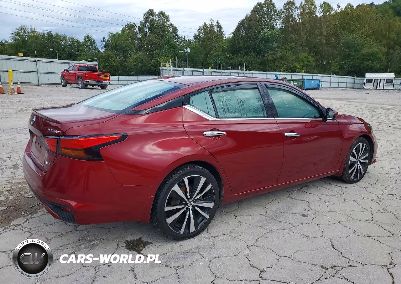 2019 Nissan Altima Platinum VIN:1N4BL4FW7KN319989 - 3