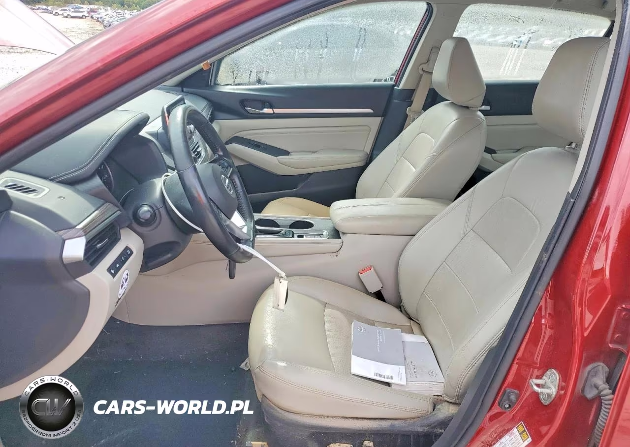 2019 Nissan Altima Platinum VIN:1N4BL4FW7KN319989 - 7