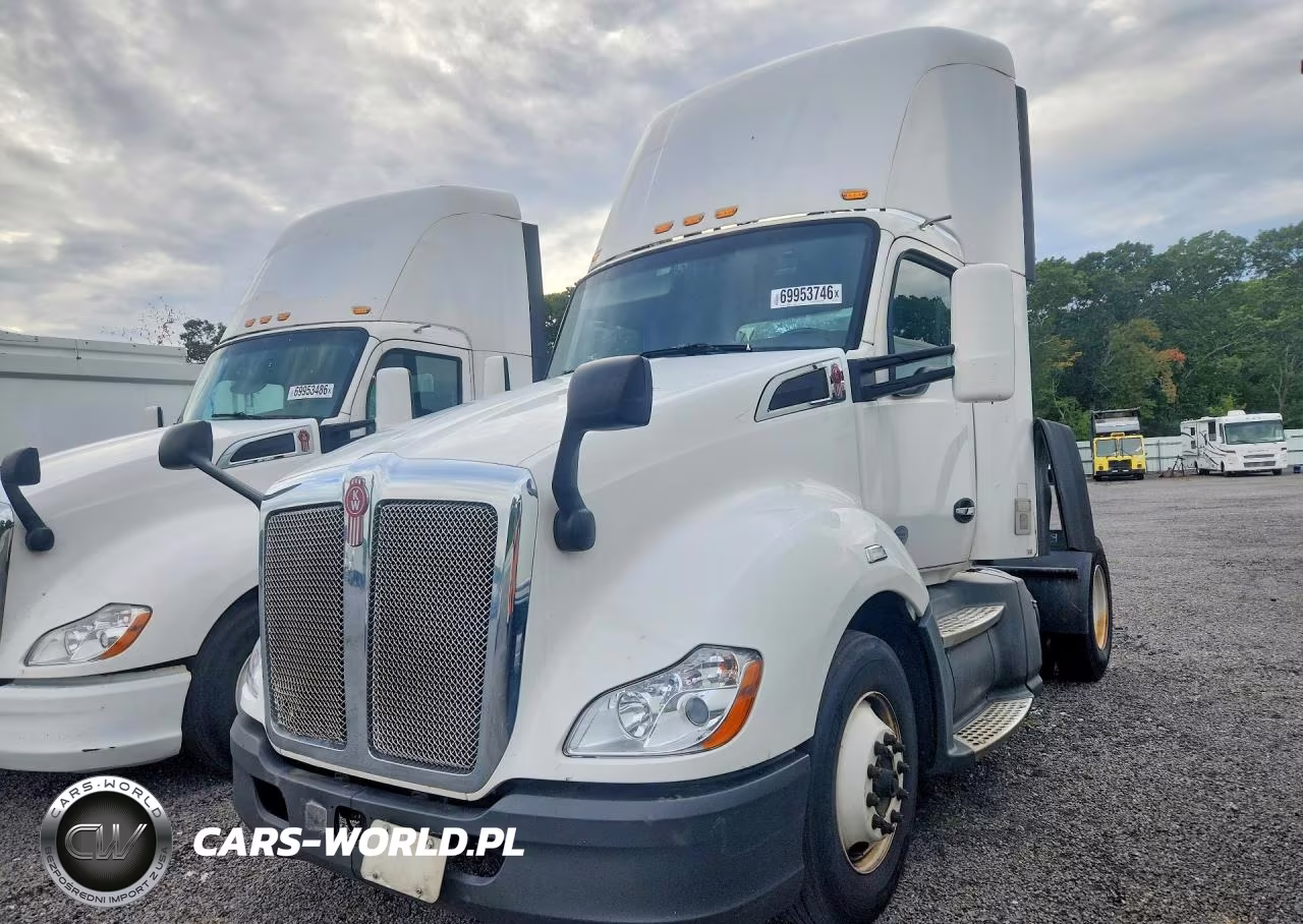 2018 Kenworth T680 Semi Truck