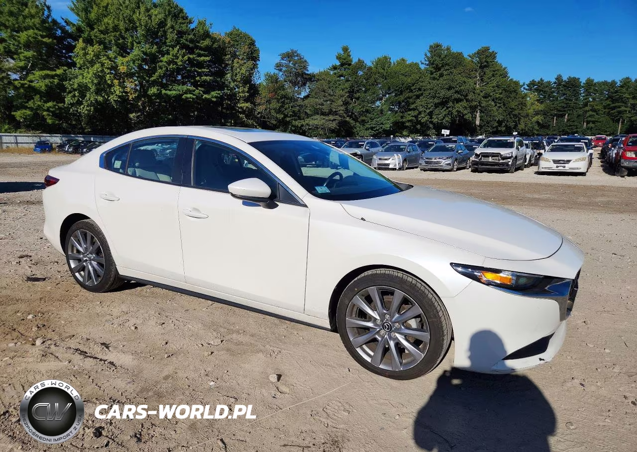 2023 Mazda 3 Preferred VIN:3MZBPACM2PM365941 - 4