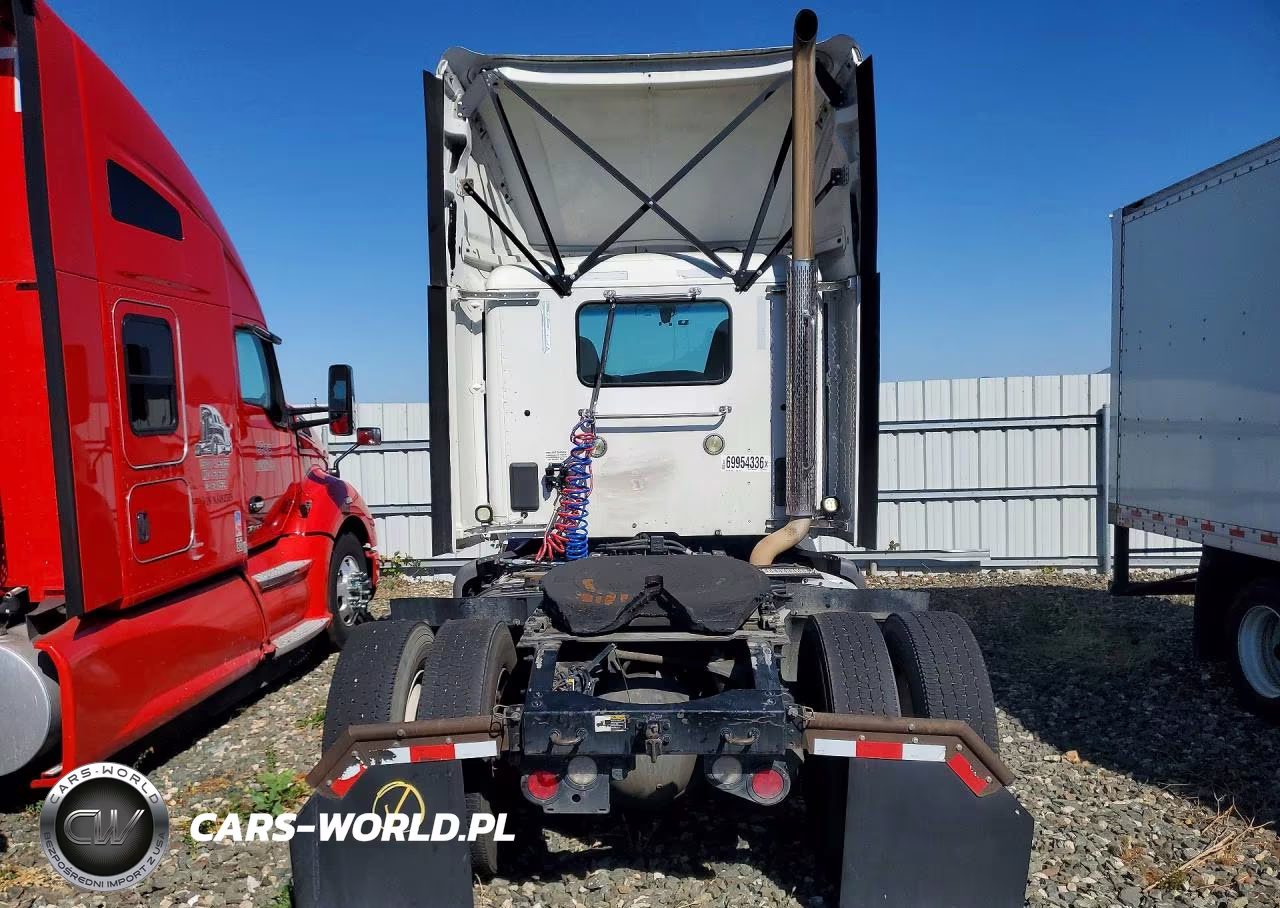 2018 Peterbilt 579 Semi Truck VIN:1XPBA48X9JD478179 - 6