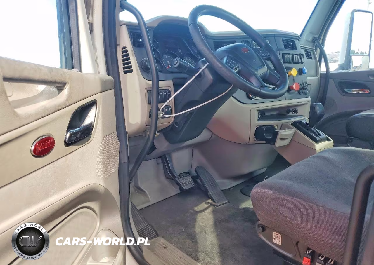 2018 Peterbilt 579 Semi Truck VIN:1XPBA48X9JD478179 - 8