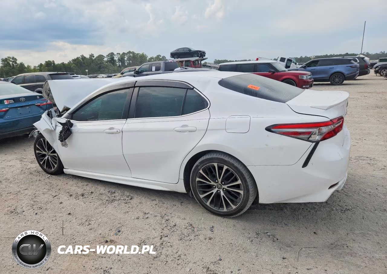 2018 Toyota Camry Se VIN:4T1B11HK4JU005645 - 2