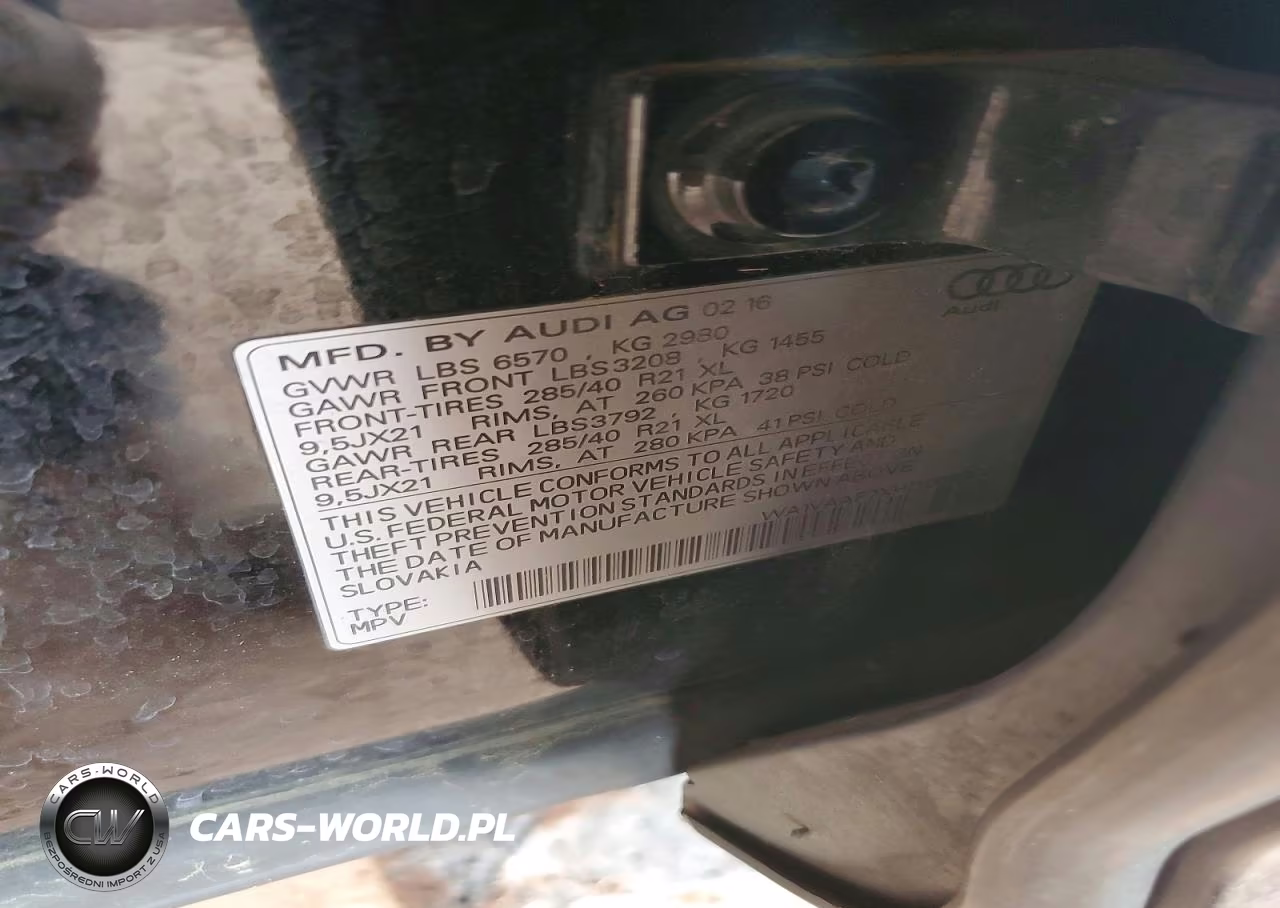 2017 Audi Q7 Prestige VIN:WA1VAAF7XHD009378 - 12