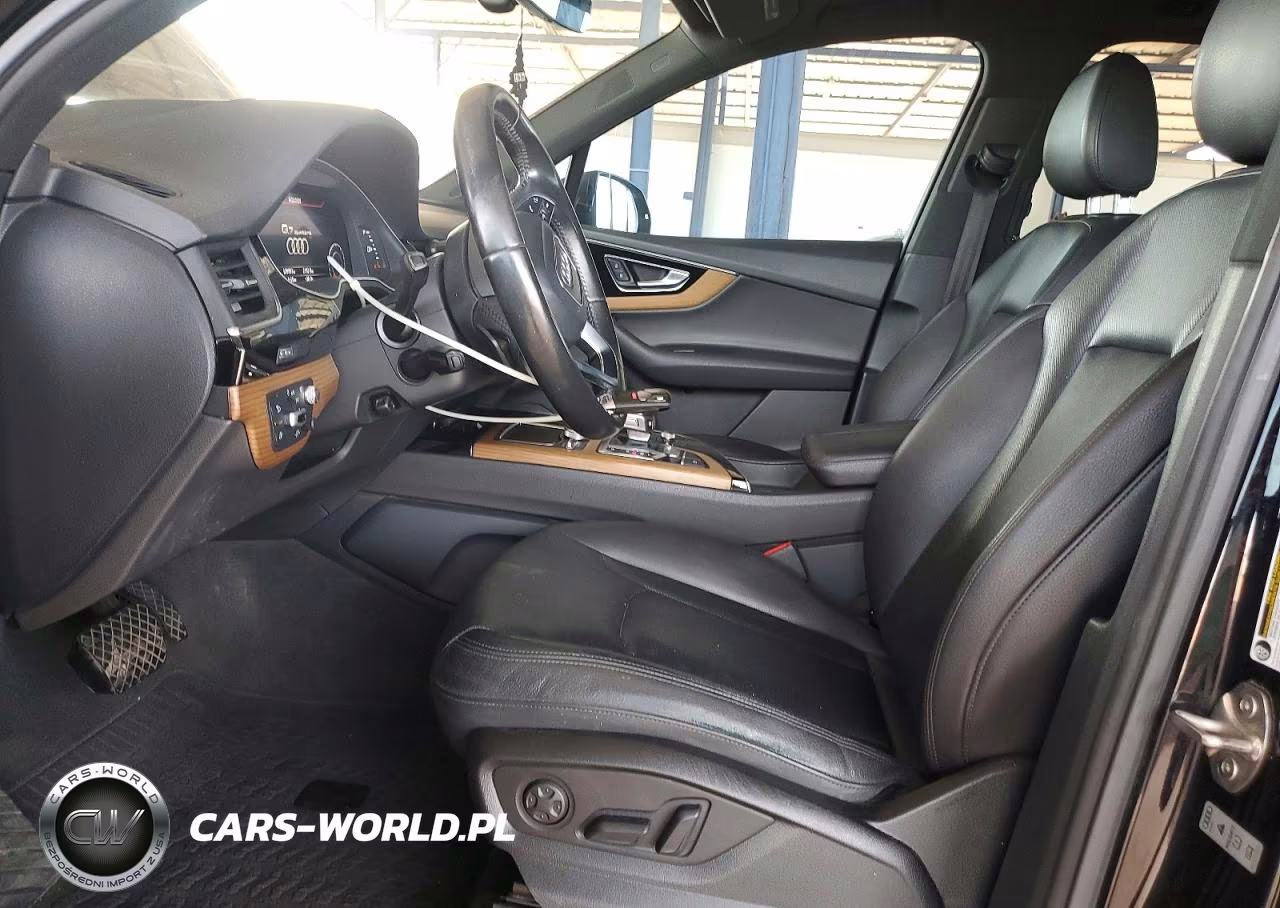 2017 Audi Q7 Prestige VIN:WA1VAAF7XHD009378 - 7