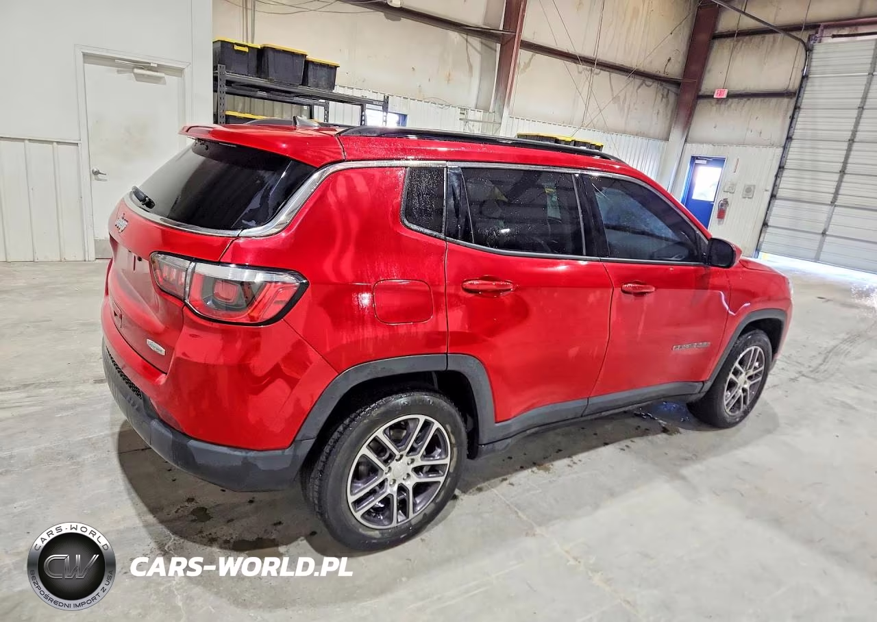 2018 Jeep Compass Latitude VIN:3C4NJCBB2JT494546 - 3