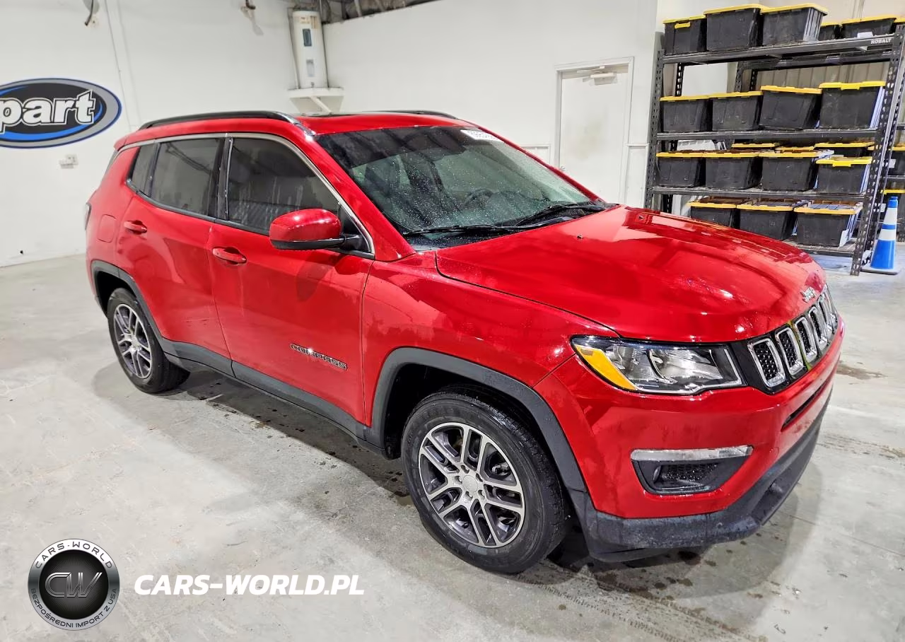 2018 Jeep Compass Latitude VIN:3C4NJCBB2JT494546 - 4