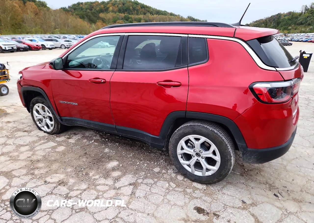 2025 Jeep Compass Latitude VIN:3C4NJDBN4ST580751 - 2