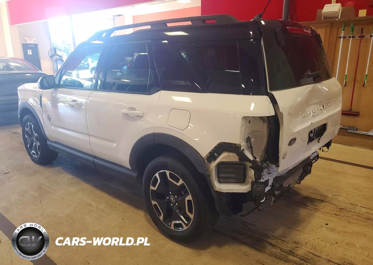 2022 Ford Bronco Sport Outer Banks VIN:3FMCR9C62NRD69081 - 2