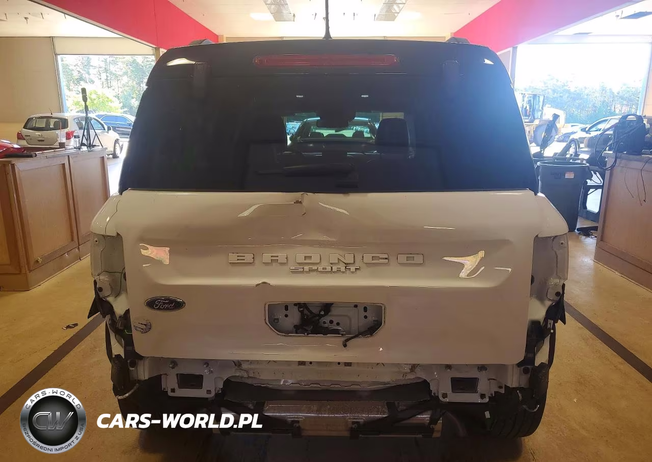 2022 Ford Bronco Sport Outer Banks VIN:3FMCR9C62NRD69081 - 6