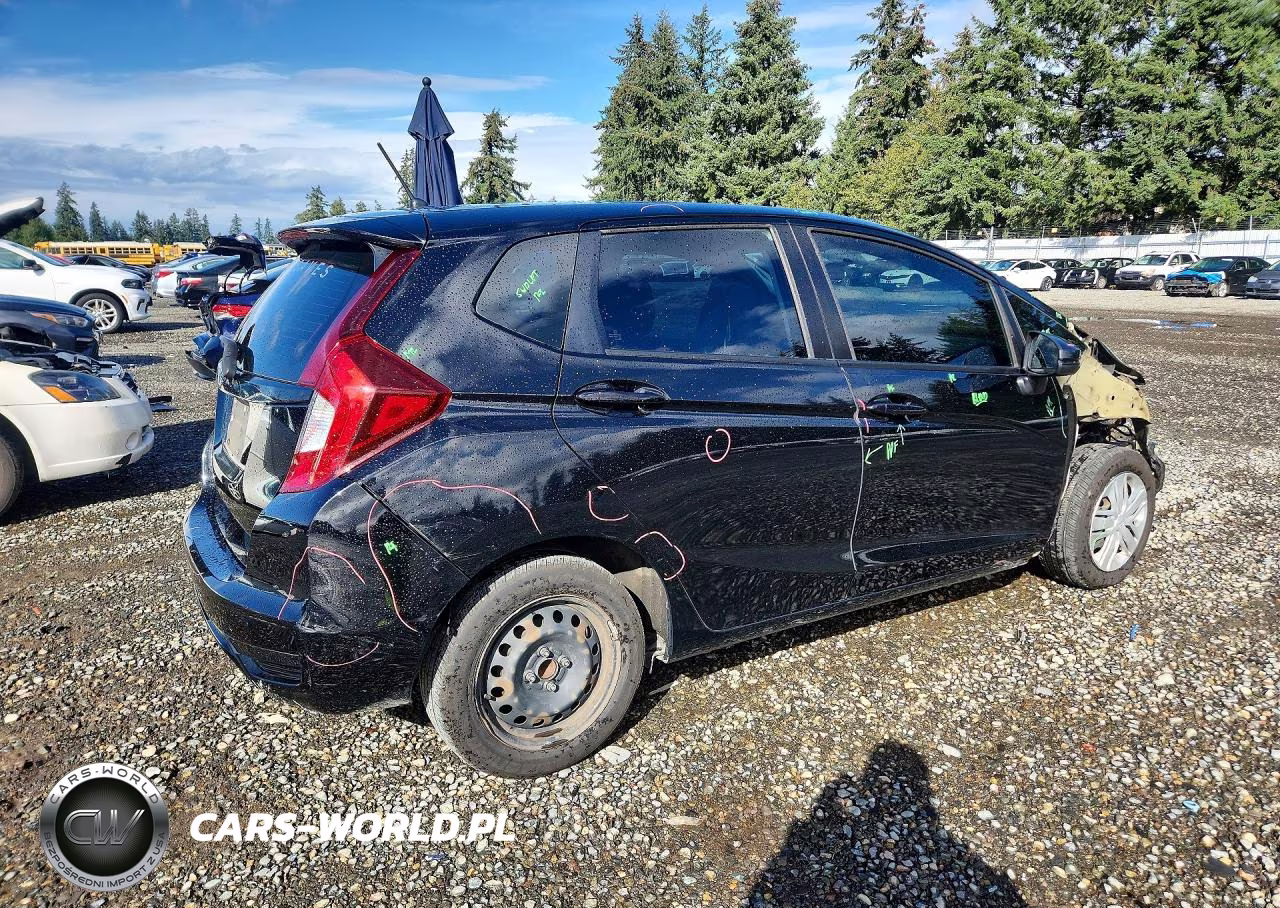 2019 Honda Fit Lx VIN:3HGGK5H40KM737827 - 3