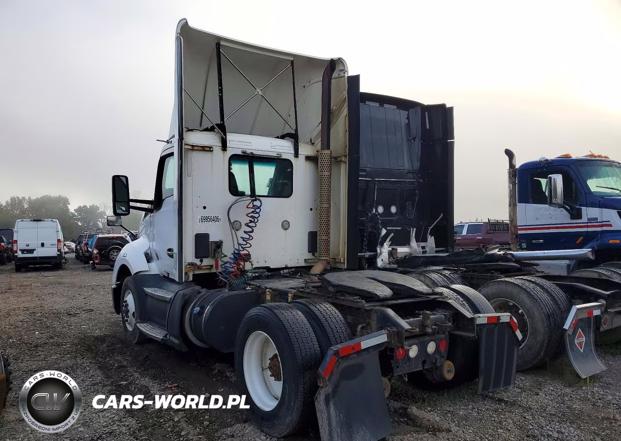 2016 Kenworth T680 Semi Truck VIN:1XKYA48X8GJ496408 - 2