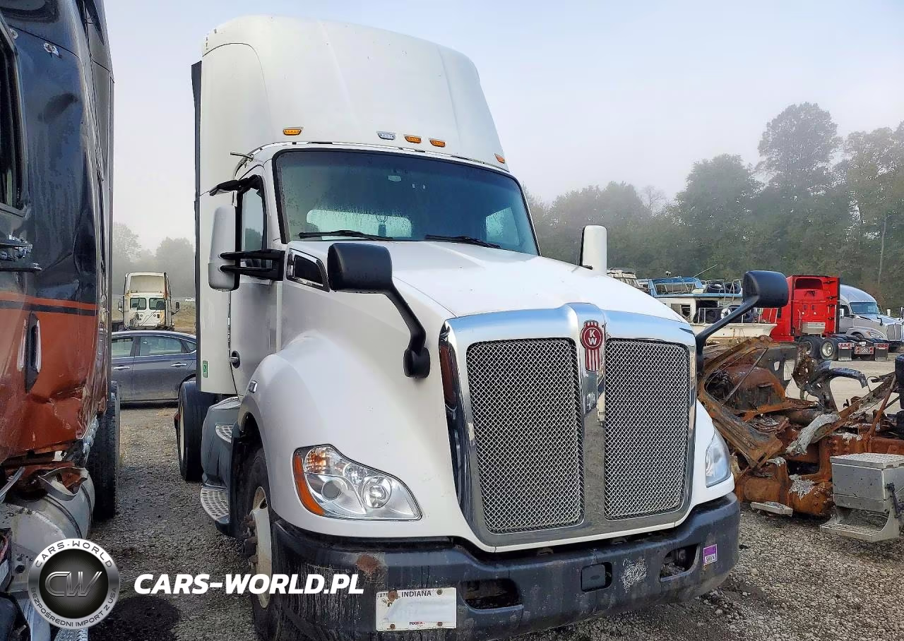 2016 Kenworth T680 Semi Truck VIN:1XKYA48X8GJ496408 - 4