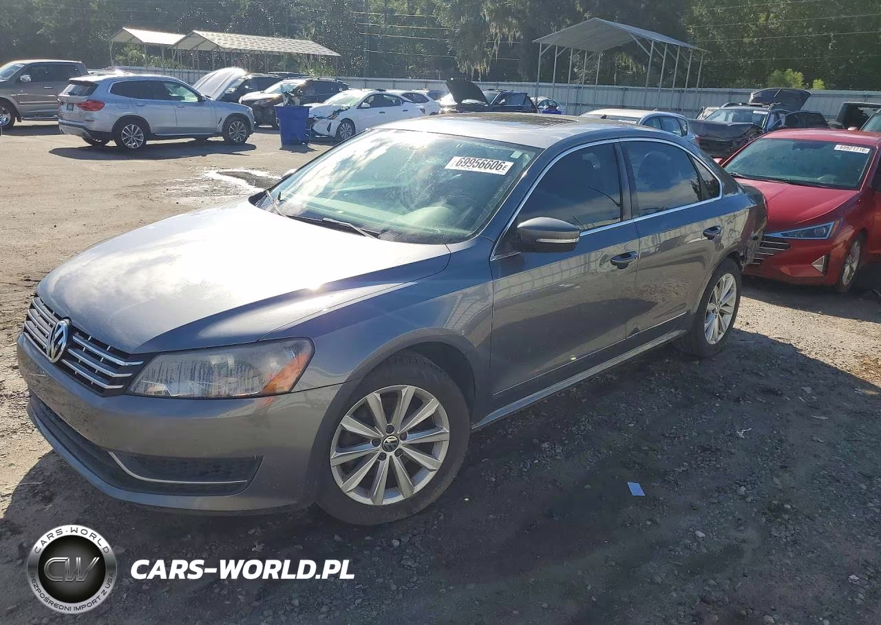 2013 Volkswagen Passat Sel – zdjęcie 1 z 13