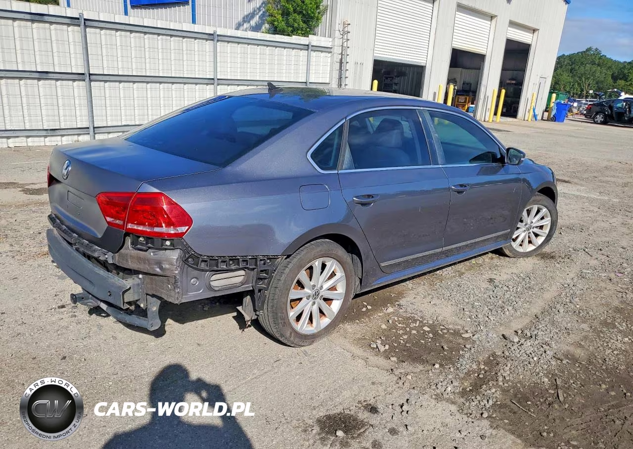 2013 Volkswagen Passat Sel VIN:1VWCH7A30DC097175 - 3