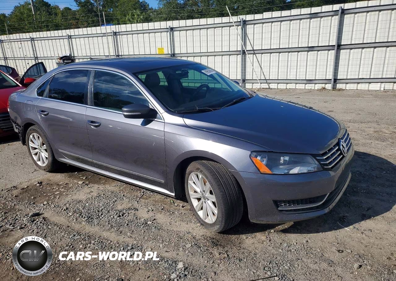 2013 Volkswagen Passat Sel VIN:1VWCH7A30DC097175 - 4