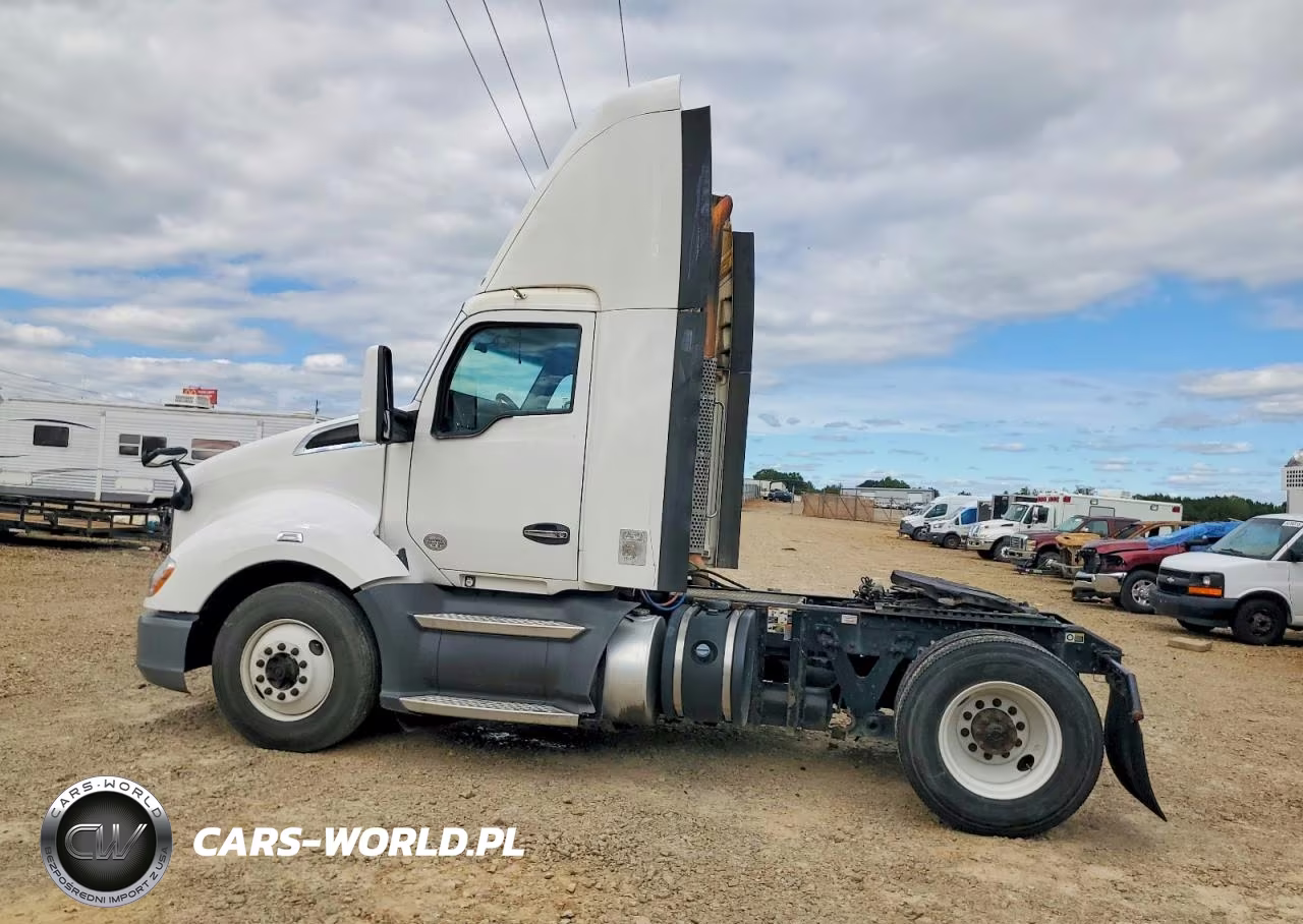 2017 Kenworth T680 Semi Truck VIN:1XKYA48X2HJ160321 - 13