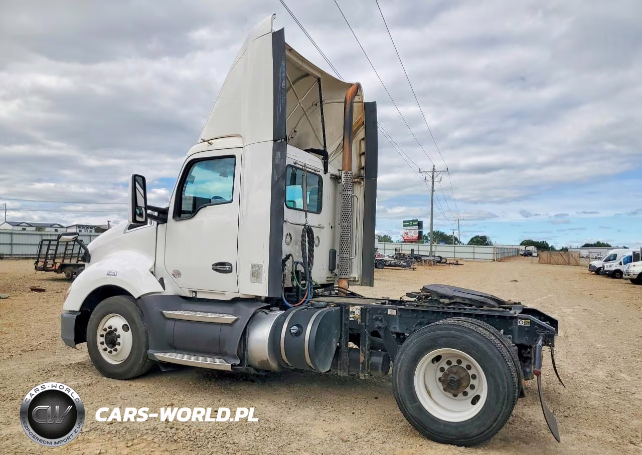 2017 Kenworth T680 Semi Truck VIN:1XKYA48X2HJ160321 - 2