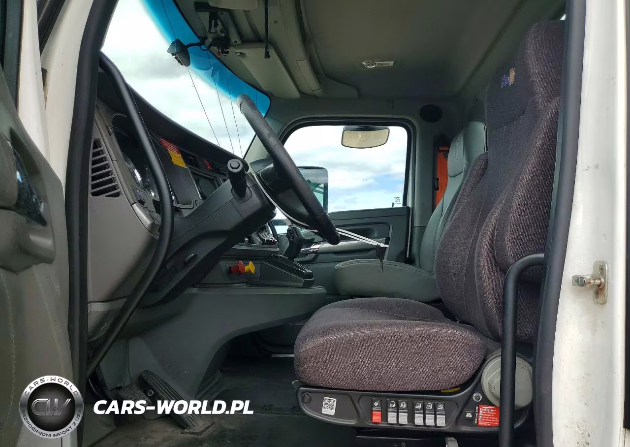 2017 Kenworth T680 Semi Truck VIN:1XKYA48X2HJ160321 - 7