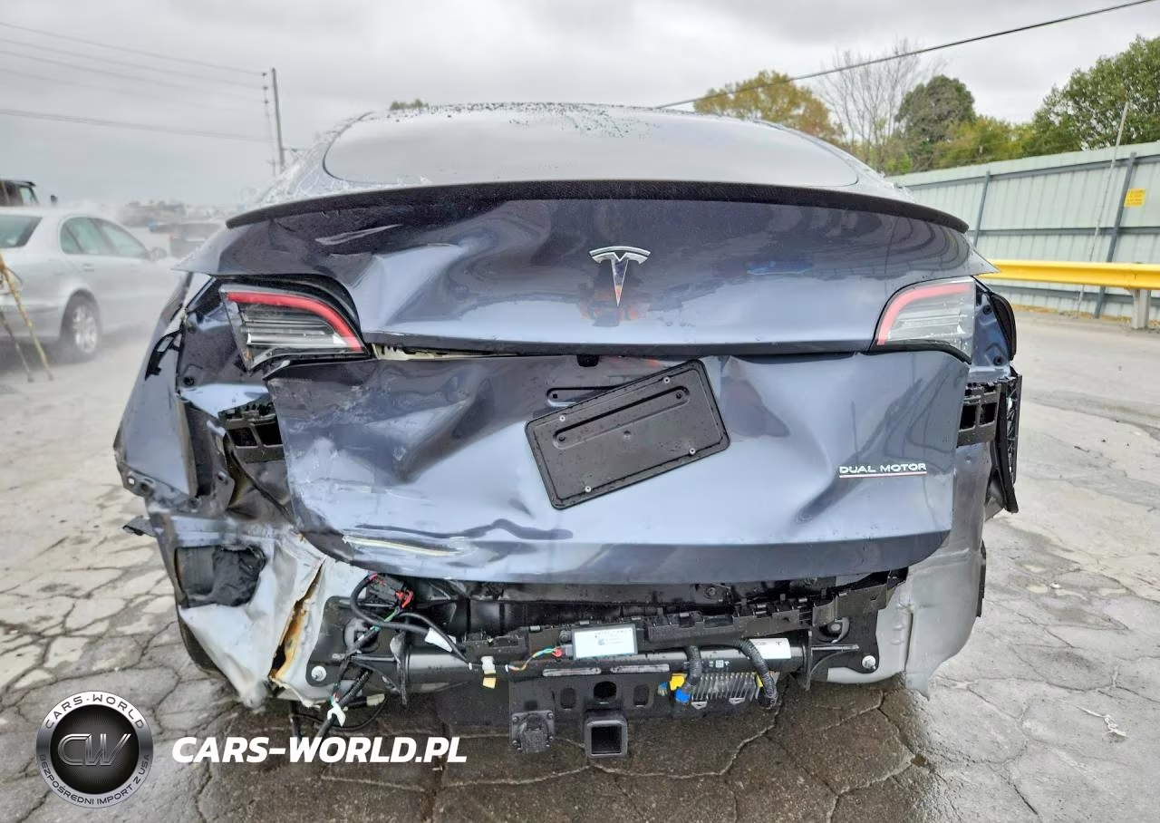 2023 Tesla Model Y VIN:7SAYGDEF5PF945494 - 6