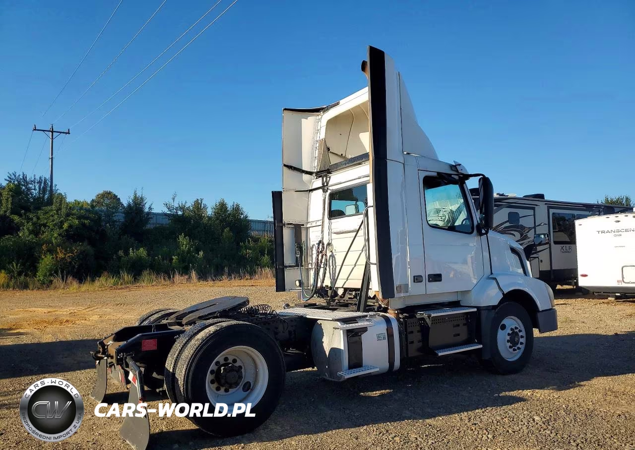 2018 Volvo Vn Vnl VIN:4V4N39TG2JN988238 - 3