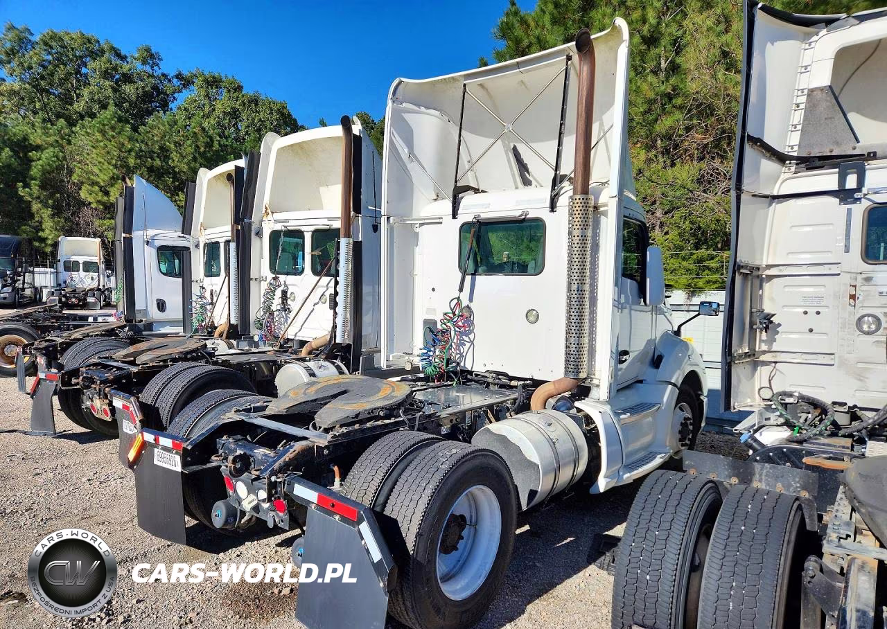 2015 Kenworth T680 Semi Truck VIN:1XKYA48X6FJ462482 - 3
