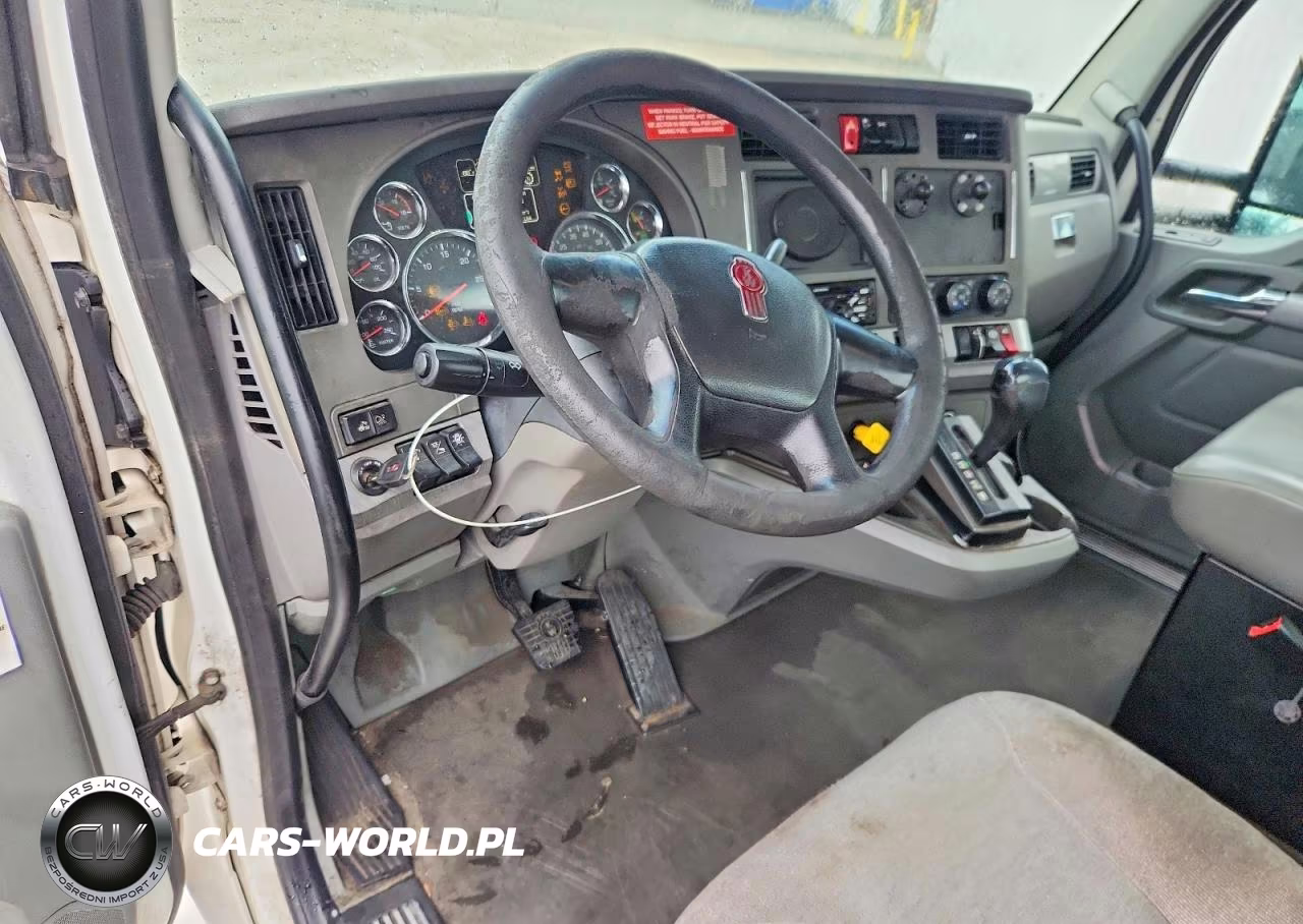 2015 Kenworth T680 Semi Truck VIN:1XKYA48X6FJ462482 - 8