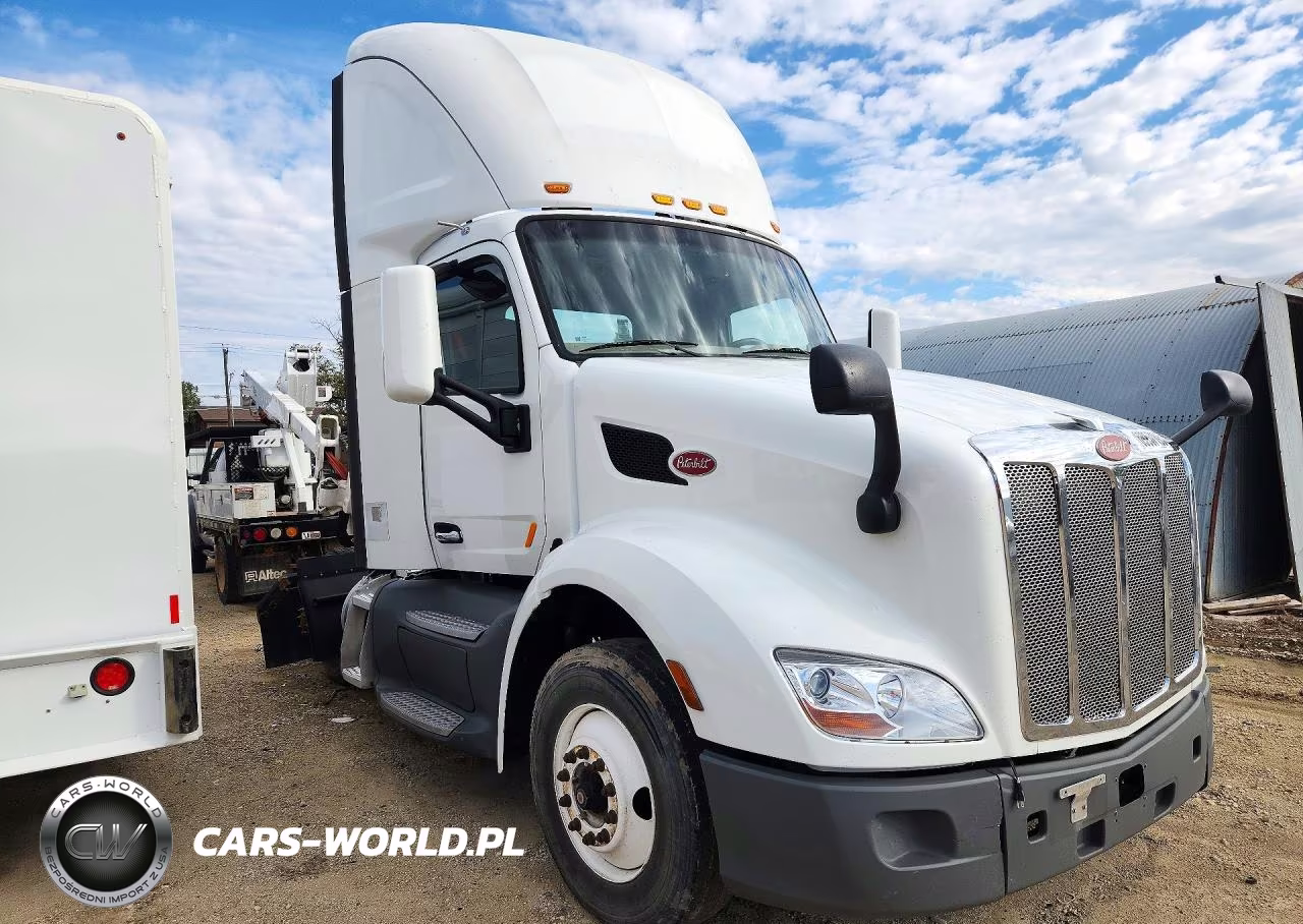 2018 Peterbilt 579 Semi Truck VIN:1XPBA48X5JD478034 - 4