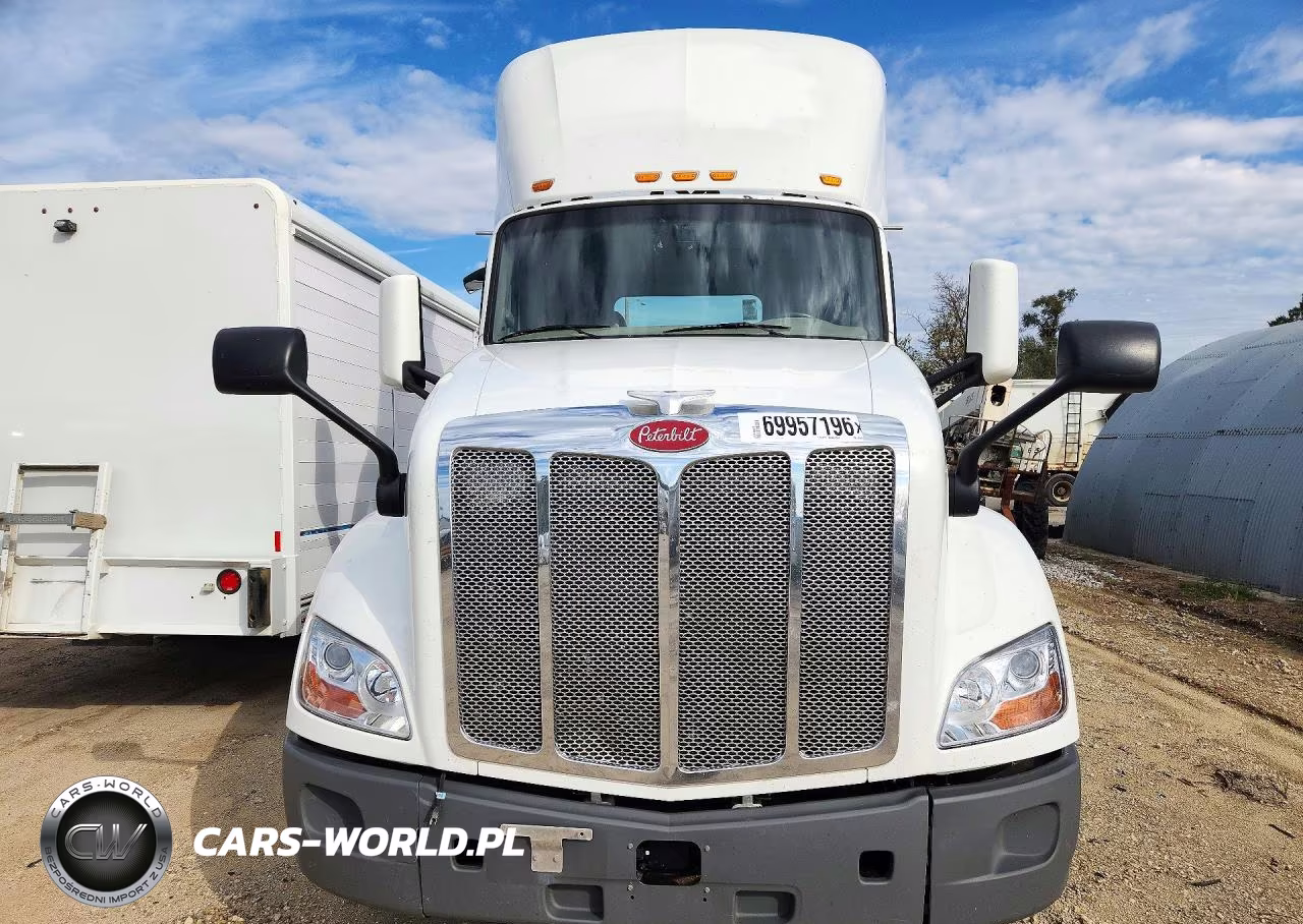 2018 Peterbilt 579 Semi Truck VIN:1XPBA48X5JD478034 - 5