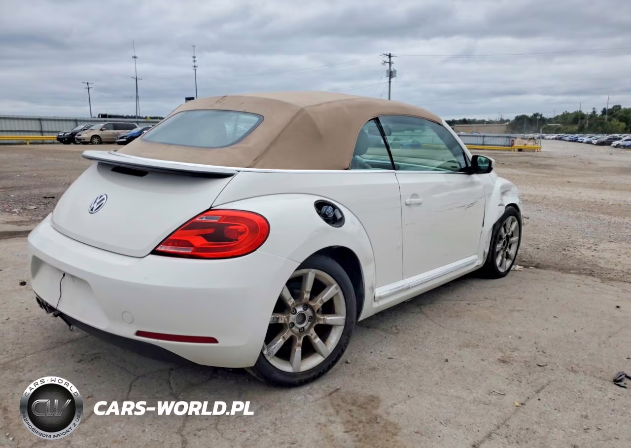 2013 Volkswagen Beetle VIN:3VW5P7AT0DM815897 - 3