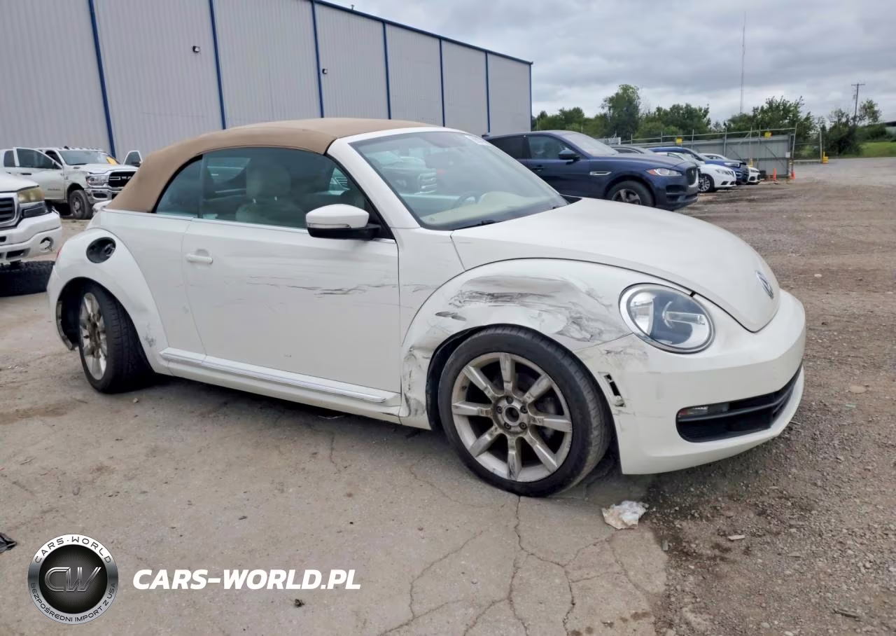 2013 Volkswagen Beetle VIN:3VW5P7AT0DM815897 - 4