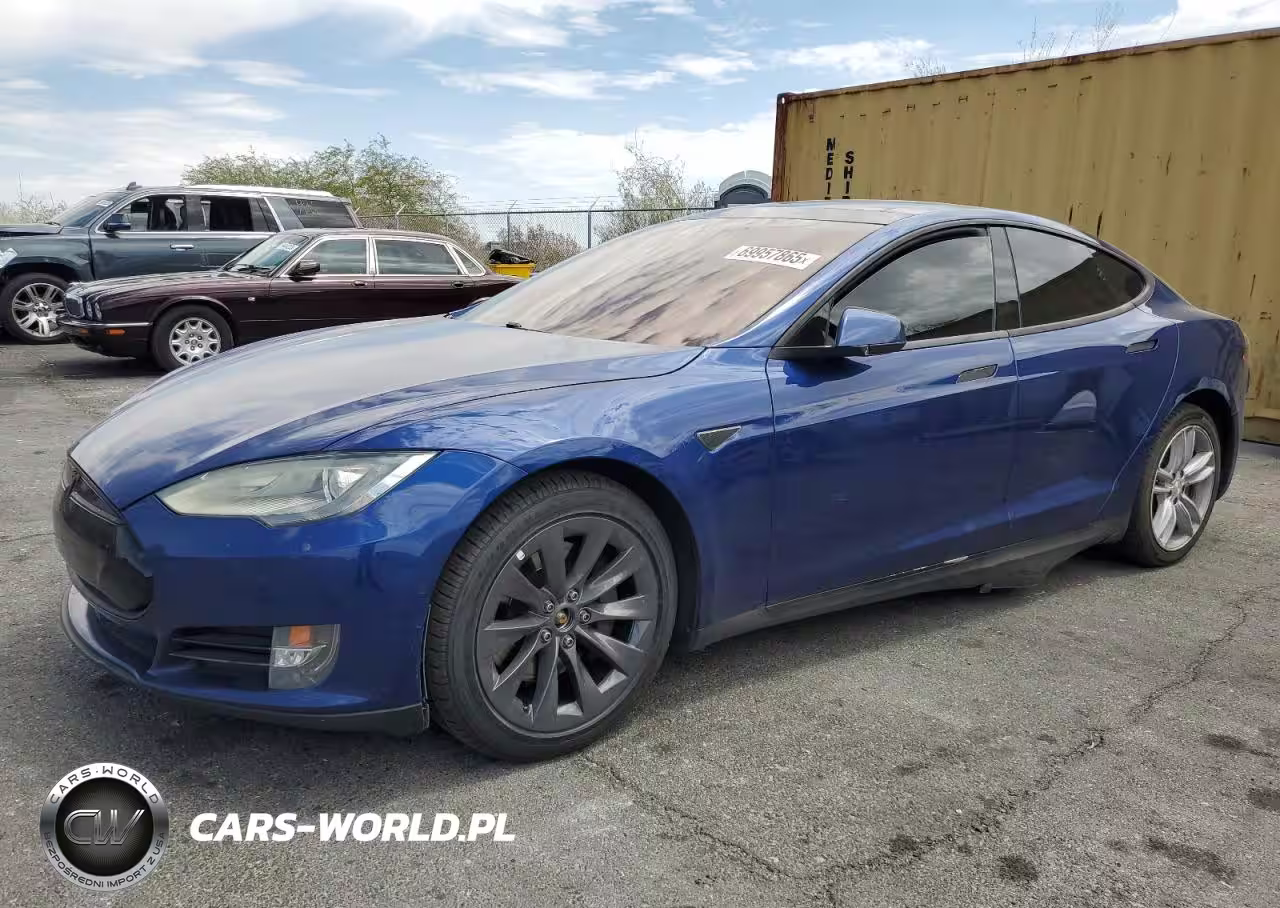 2015 Tesla Model S